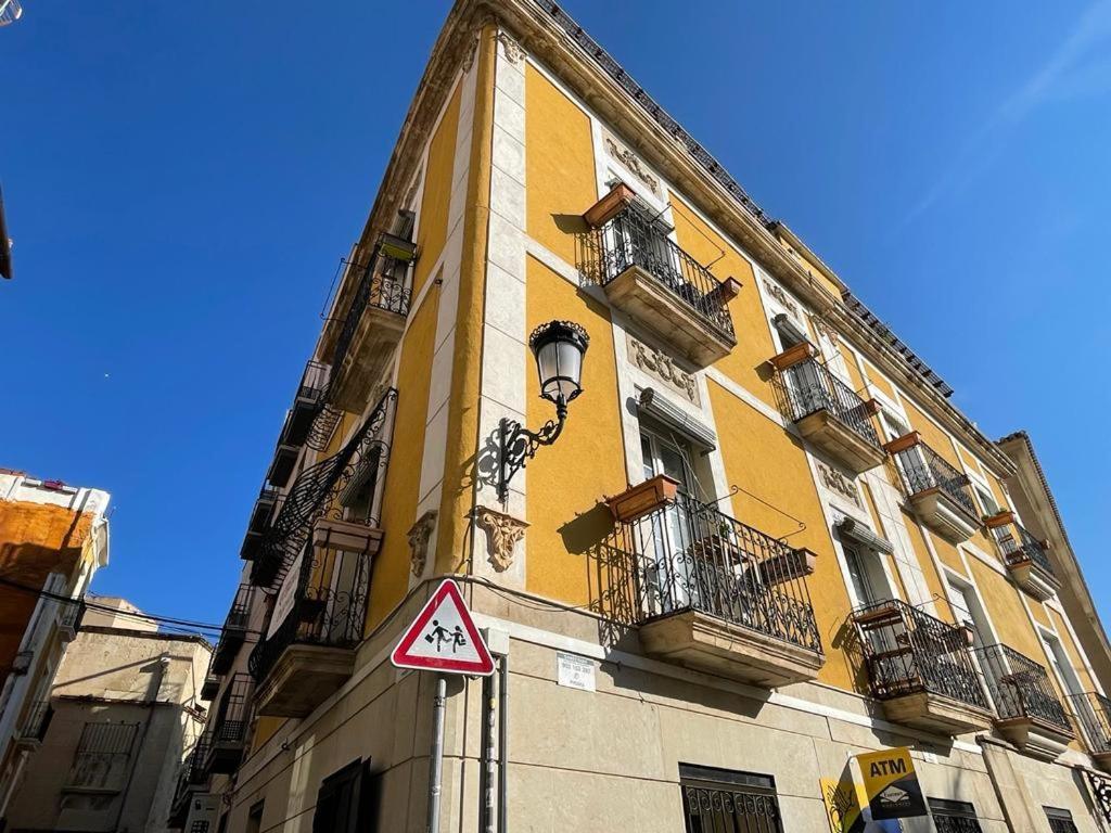 Ferienwohnung Edificio Amarillo En El Barrio Alicante Exterior foto