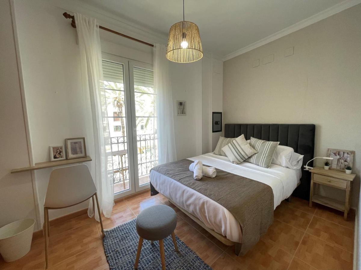 Ferienwohnung Edificio Amarillo En El Barrio Alicante Exterior foto