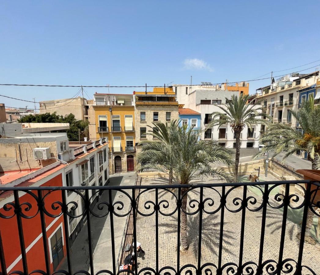 Ferienwohnung Edificio Amarillo En El Barrio Alicante Exterior foto