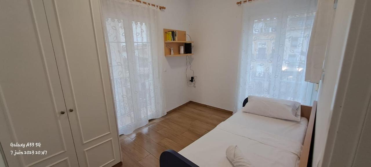 Ferienwohnung Edificio Amarillo En El Barrio Alicante Exterior foto